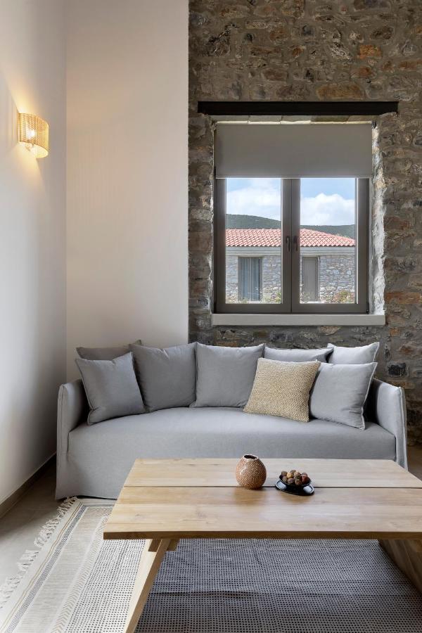 Lichnos Luxury Suites Sourpi Zewnętrze zdjęcie