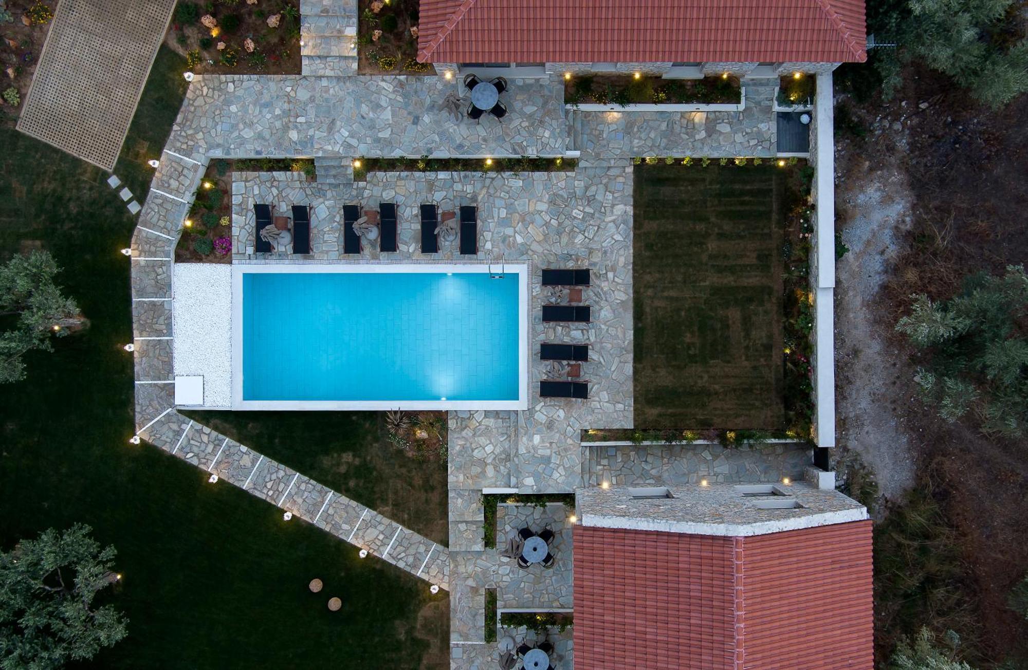 Lichnos Luxury Suites Sourpi Zewnętrze zdjęcie